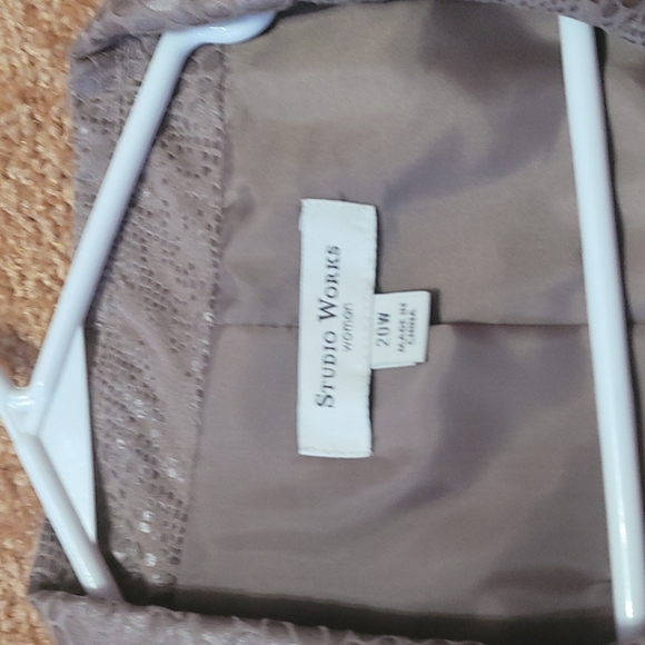 Jacket - Picture 3 of 7